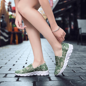 Breathable Hollow Mesh Sneakers - Image 9